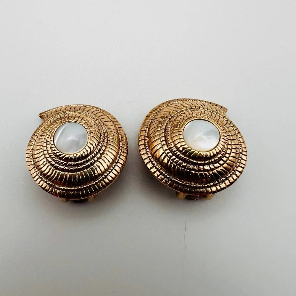 Vintage Nautilus Shell Clip On Earrings White Center Stone Cabochon Gold Tone